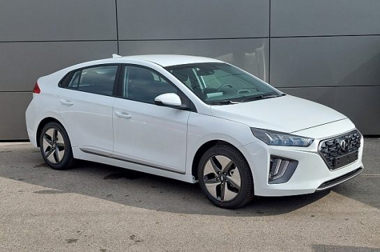 Hyundai Ioniq 1,6 GDi Hybrid Edition 30 plus DCT Aut. bei Schirak Automobile – Das Autohaus in St. Pölten in 